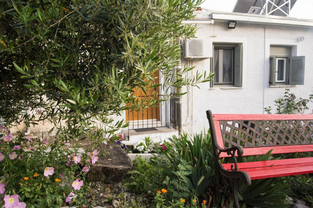 Guesthouse Simou With View 3 Bedrooms Arachova Exterior foto